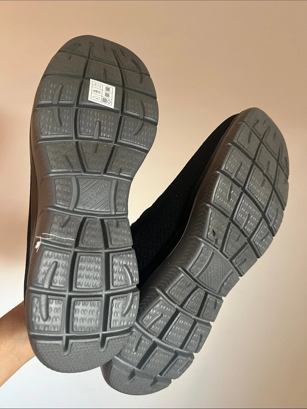 NWT Skechers Men’s Black Slip-On Athletic Sneakers size 13-Wide